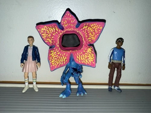 2021 Stranger Things Demogorgon Funko Pop Figure 5" + Eleven & Lucas Sinclair