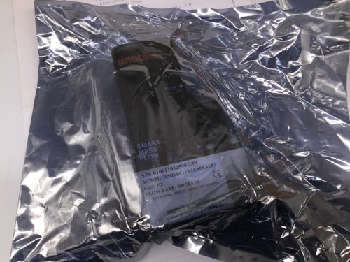 Brooks H2 Mass Flow Sensor 5850S BC1FA1AA0AA1A1 500SCCM New! - Picture 2 of 5