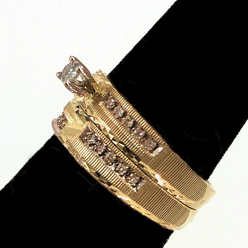 Diamond Round Cut .25ctw 14k Yellow Gold Engagement Ring Wedding Band Bridal Set - Foto 2 di 4