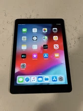 Apple iPad Air A1474 MD785LL/B 9.7" 16GB Space Gray WiFi Tablet