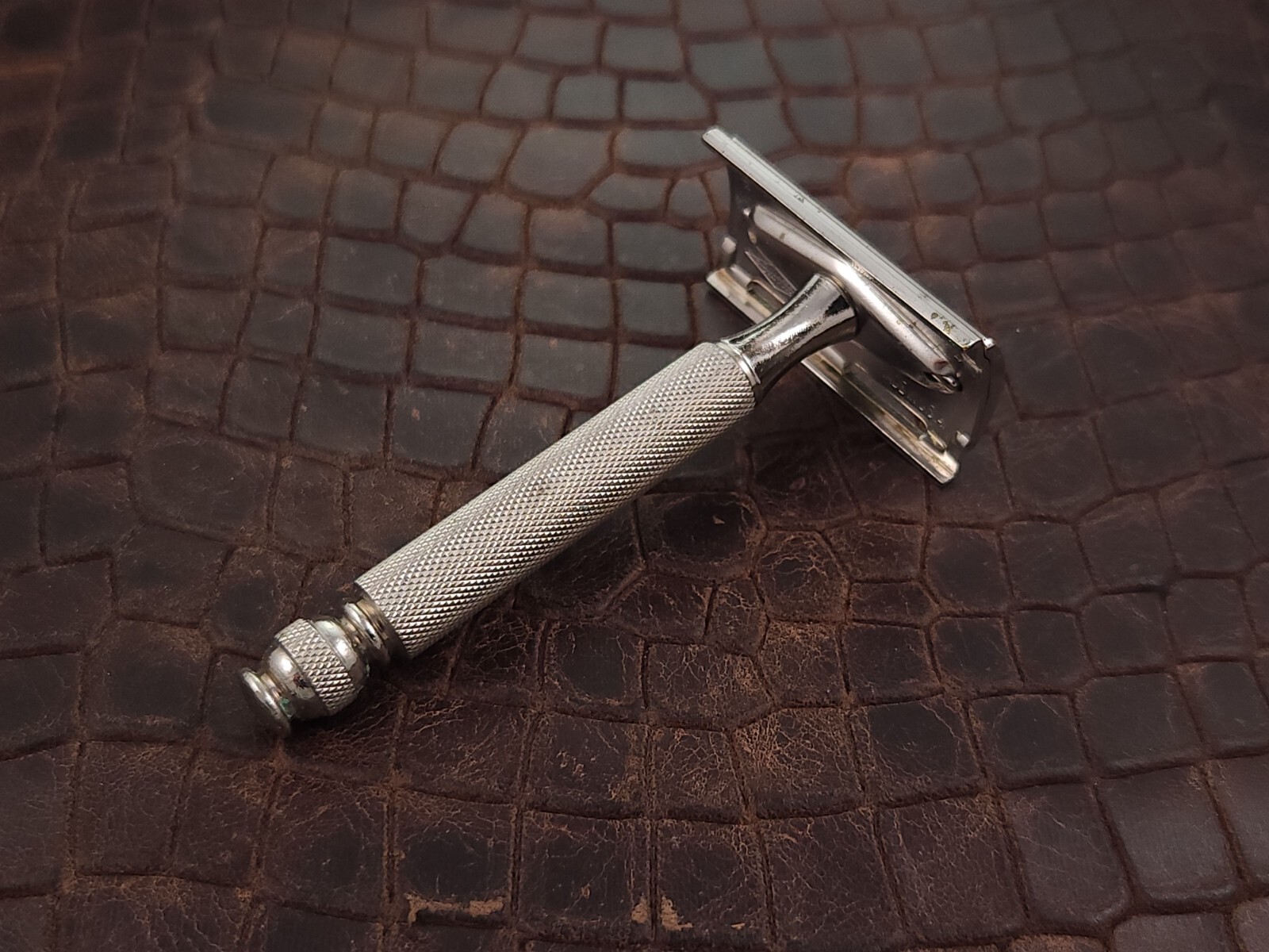 Gillette Ball End Tech Vintage Three Piece Double Edge Safety Razor - Z4 1954