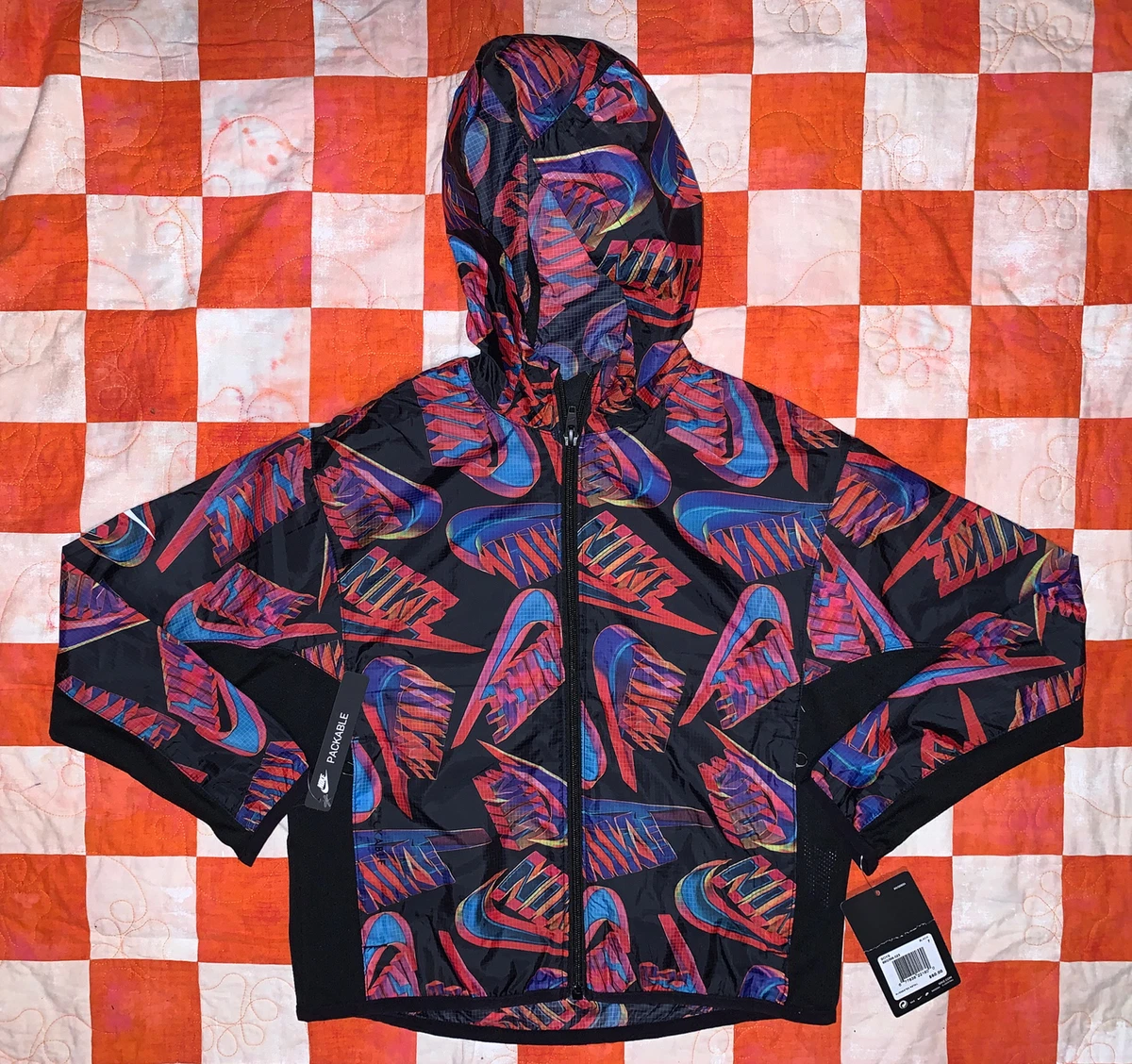 Nike store packable jacket