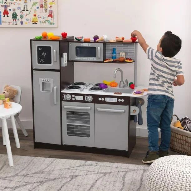 Childrens play best sale kitchen second hand