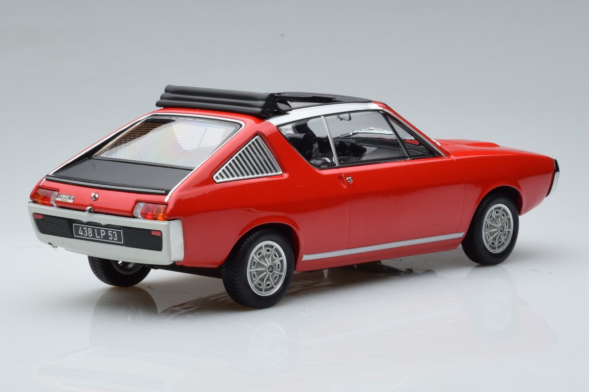 1/18 新品 1/18 ルノー 17 ゴルディニ アビジャン ニース 1976 ソリド 1/18 ルノー 17 アビジャン ニース 1976 #42