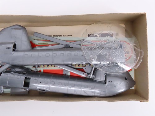 Revell Kit #H223-98 US Air Force H-16 Piasecki Transporter Helicopter - Picture 3 of 8