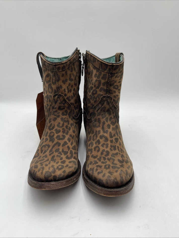 Botas de tornozelo femininas Corral com estampa de leopardo marrom tamanho 6M - Imagem 2 de 4