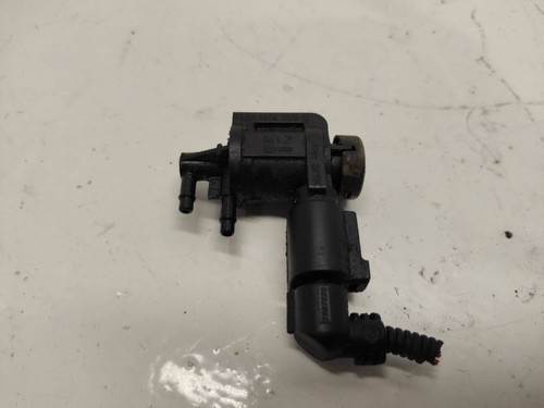 Audi A4 S4 B7 8E 8H 2005 Diesel 103kW Turbolader Druckwandler Magnetventil