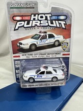 Greenlight Ford Crown Victoria Hot Pursuit NYPD Series 12 Police Car New York
