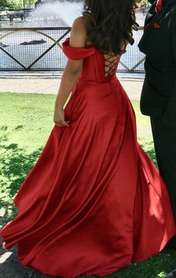 Red Off-the-Shoulder Long Formal Dress Gown, Women s M Regular