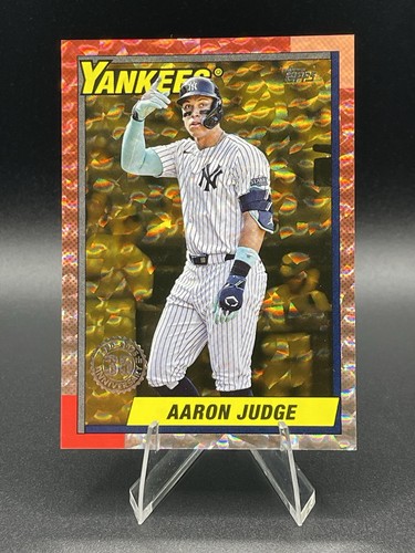 2025 Topps Series 1 Aaron Judge 1990 35th Anniversary T90-57 Gold Crackle /50