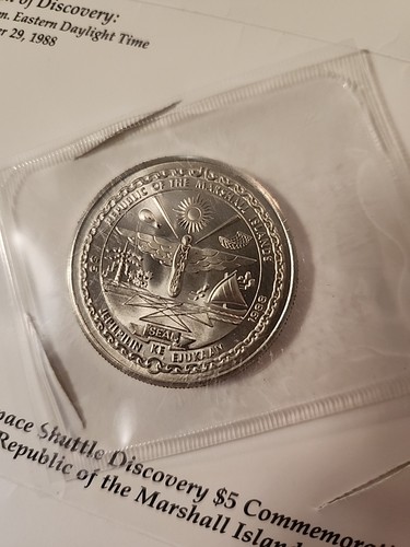 Lancio dello Space Shuttle Discovery Isole Marshall Moneta Commemorativa $5 1988 - Foto 2 di 11