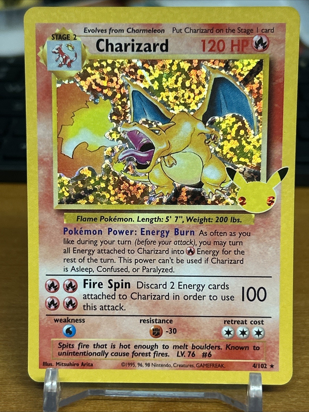 Pokémon TCG Charizard Celebrations Card 4/102 Near Mint