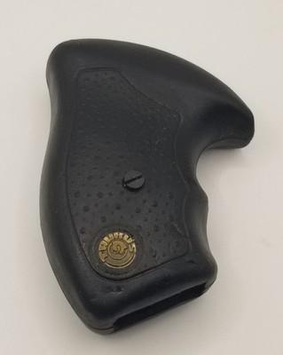 Hogue 67000 Taurus 85 Small Frame Rubber Monogrip Black