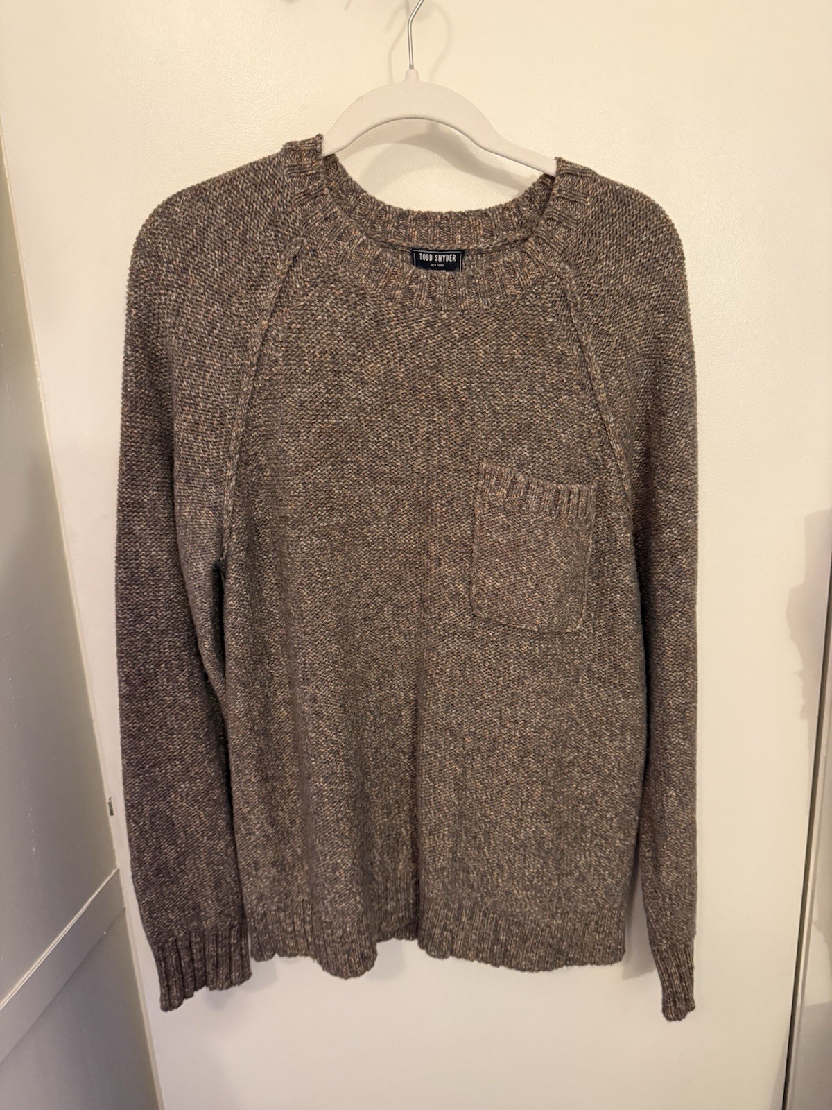 TODD Snyder Men’s  Small 100% Italian Yarn Brown Sweater