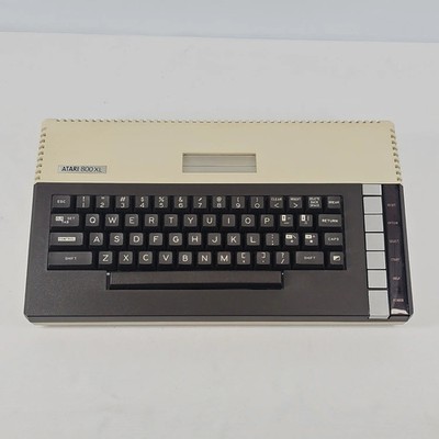 Atari 800 XL Vintage Computer System