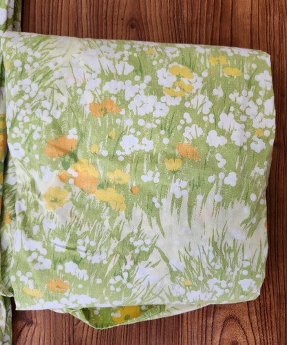 VINTAGE DAN RIVER MEADOWS GREEN ORANGE FLORAL (2PC) QUEEN SHEET SET FLAWS READ - Picture 3 of 8