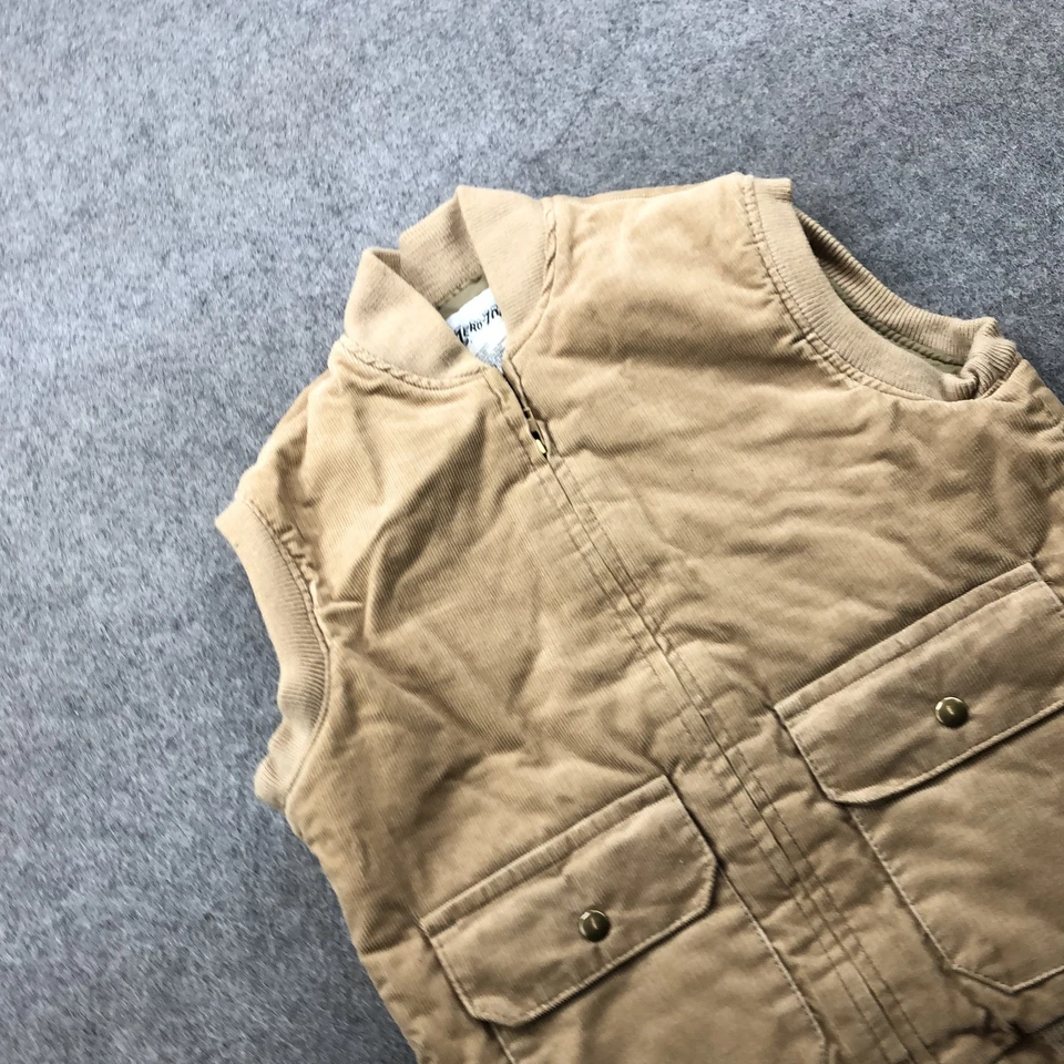 Chaleco de pared vintage para hombre grande bronceado aislado ropa exterior EE. UU. zona cero años 90 Foto 3 de 4