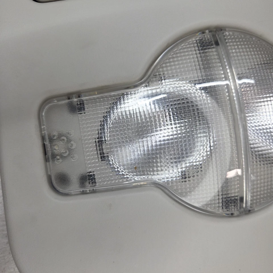 2004-2008 Pontiac Grand Prix console aéreo cúpula mapa luz lâmpada armazenamento cinza - Imagem 4 de 4