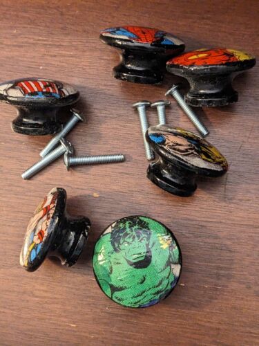 Marvel Avengers Comics 6 Wooden Drawer Pulls Dresser Drawer Cabinet Knobs - Picture 5 of 6
