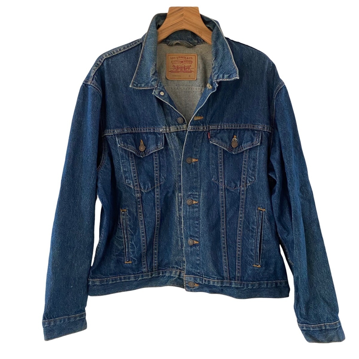 VINTAGE 1980'S LEVIS LEVI'S JACKET # 70506 0216 size 46 VINTAGE 1980'S LEVIS LEVI'S JACKET # 70506 0216 size 46