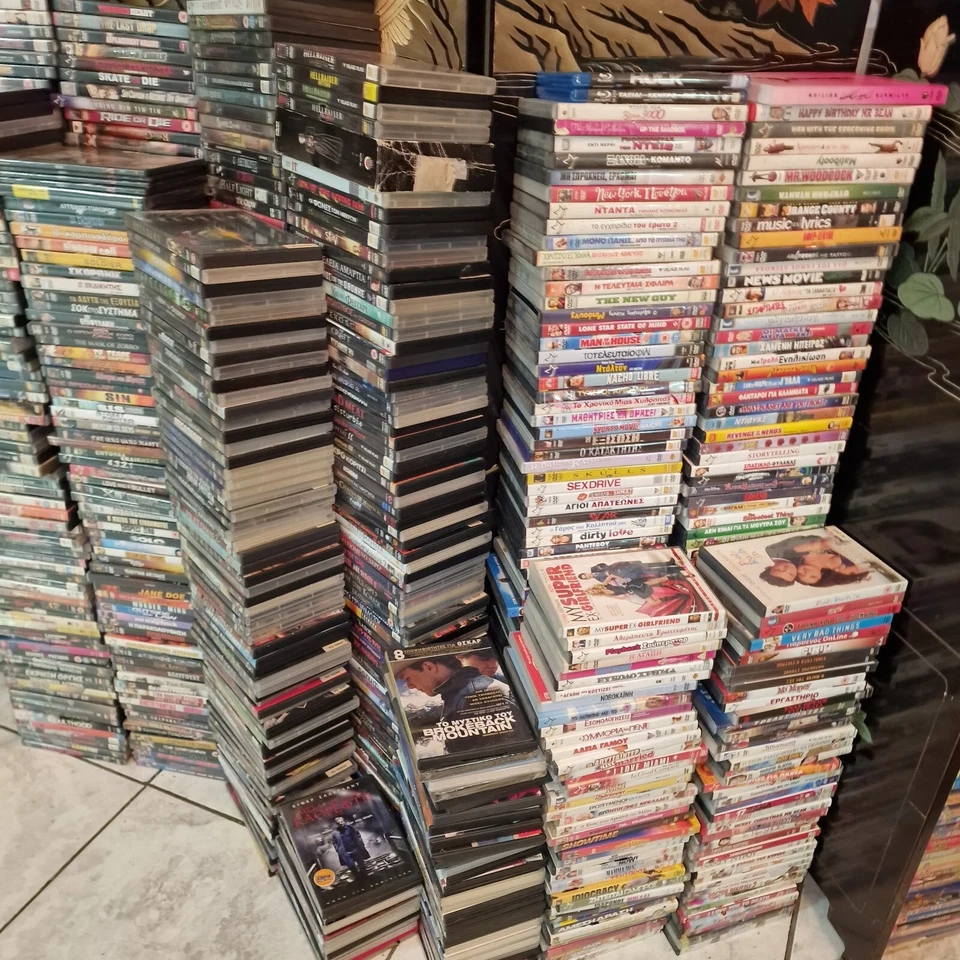 Lot of 11 DVDs Action Comedy Animation Sci-Fi Horror Etc DVD Movies Bundle Set - Image 3 of 4