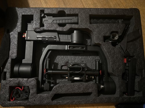 DJI CPZM000144 Stabilizer Ronin-M Gimbal Stabilizer Version 3 - Black - Zdjęcie 2 z 9