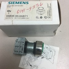 New Siemens 3SB35 00-0AB71 Pushbutton Flat Button Green S10