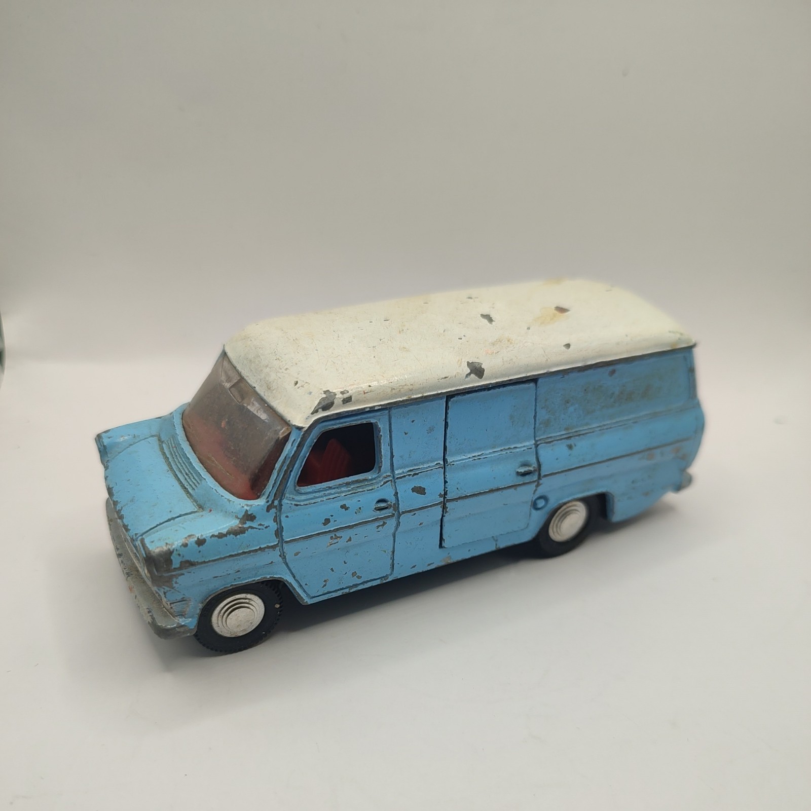 Dinky 407, Ford Transit - Free Price Guide & Review
