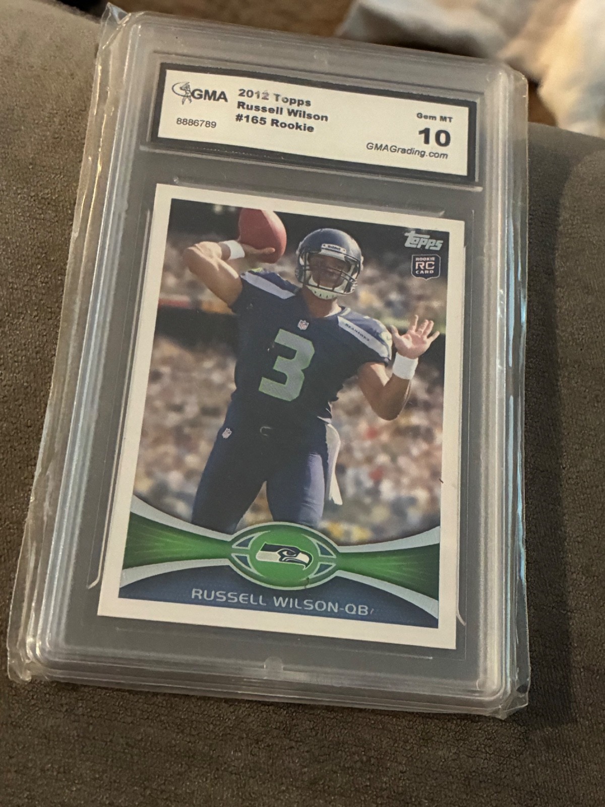 Russell Wilson Fleer Retro Golden Touch #3 Base