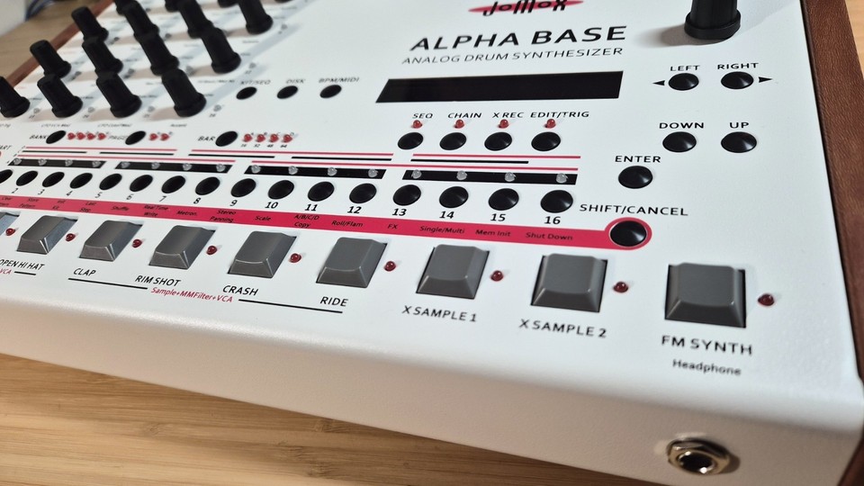 JOMOX Alpha Base Analog Drum Machine Sampler MKI NM + Original Adapter ...