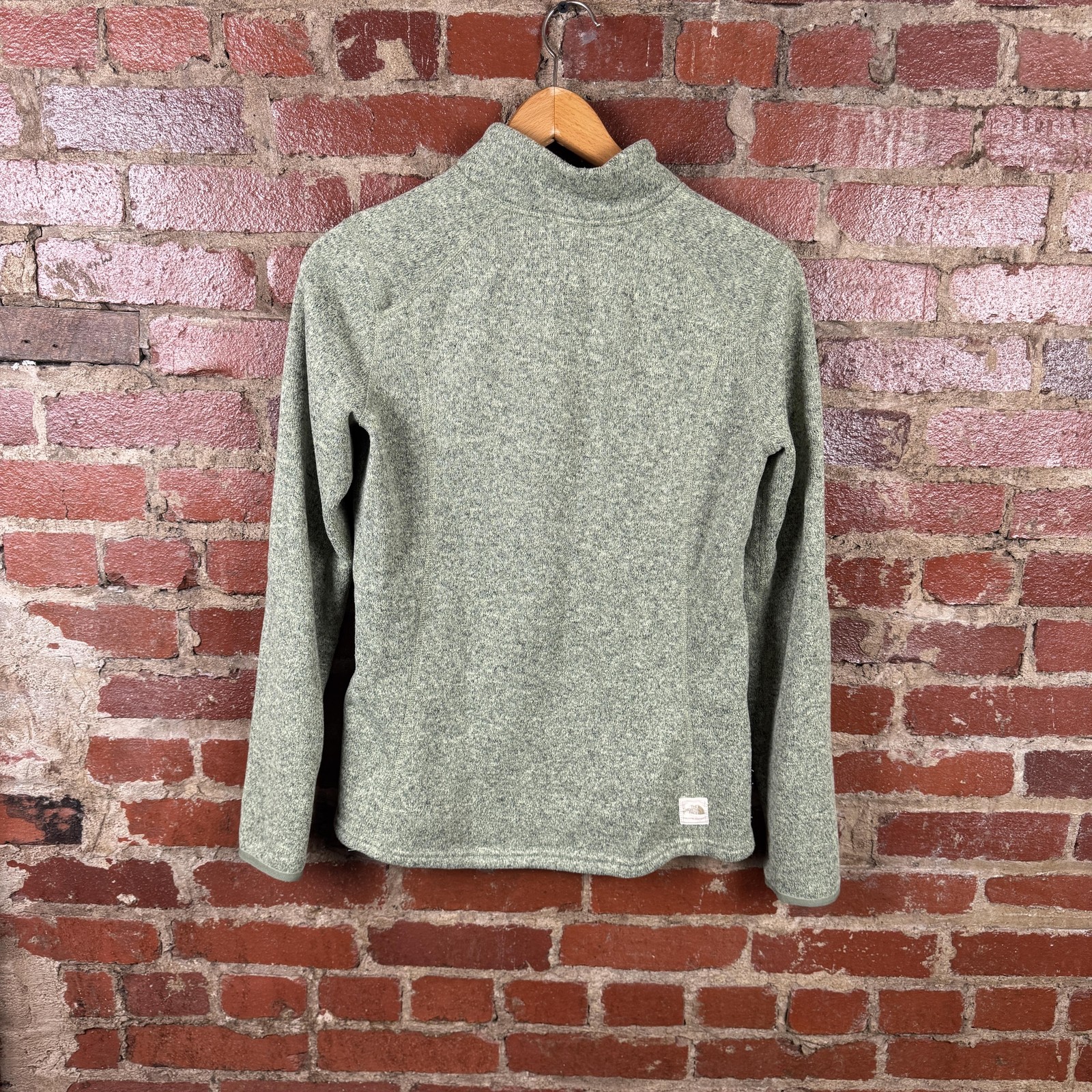 The North Face Crescent Wrap Toggle Pullover Wome… - image 4