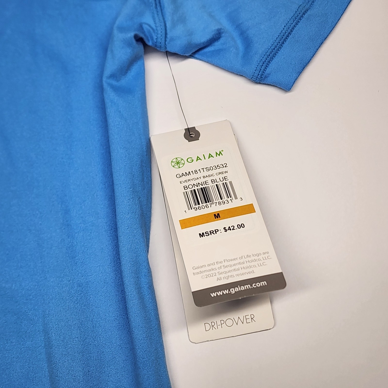 GAIAM Men’s Everyday Basic Crew Shirt (MINOR SCUFFS ON BACK PICTURED) BLUE M