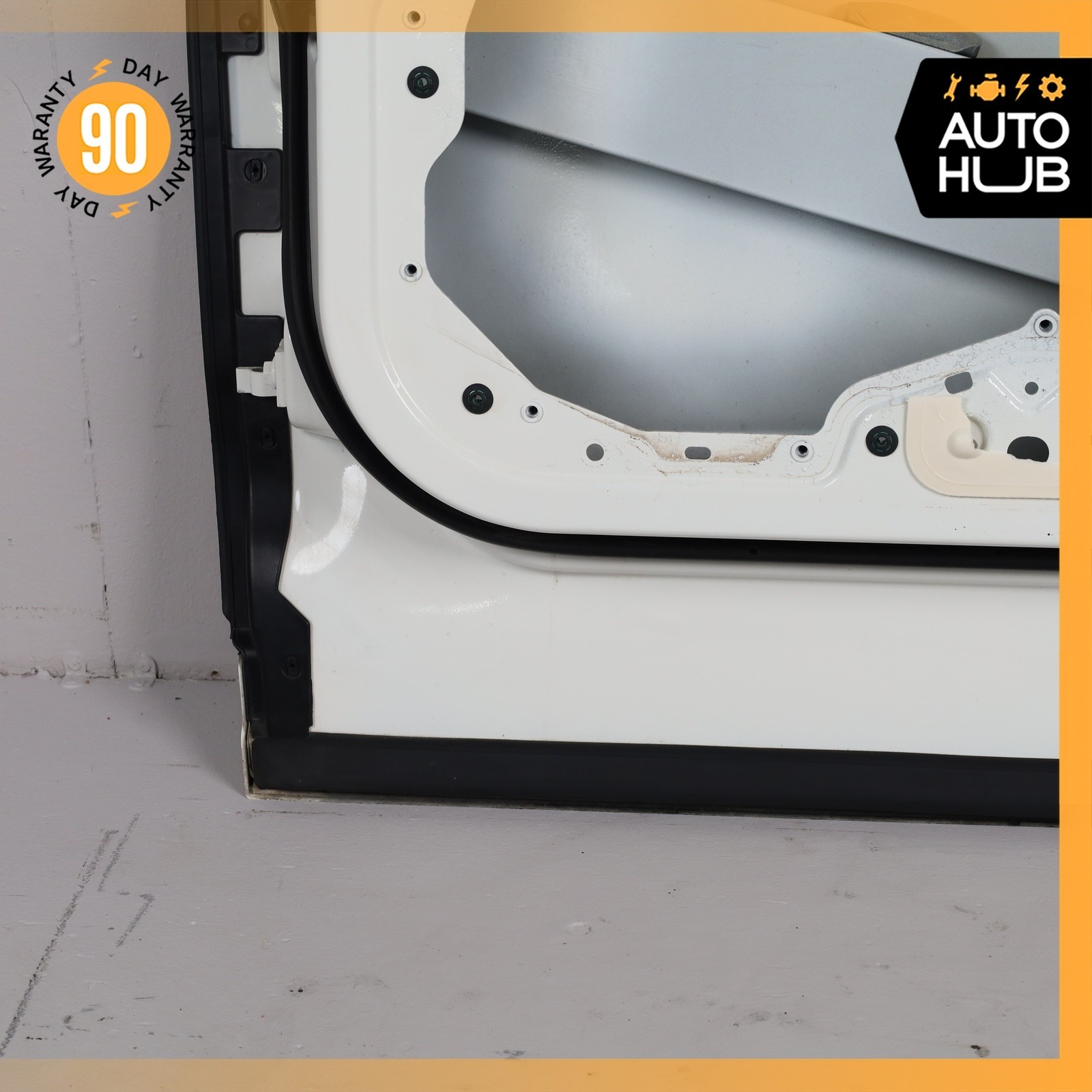 17-22 Maserati Levante M161 Front Right Passenger Side Door Shell White OEM 89k