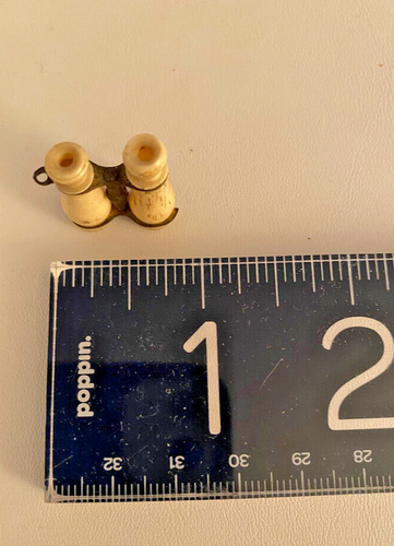 ANTICO binocolo in osso FRANCESE miniatura casa delle bambole RARO accessorio bambola 1 pollice - Foto 7 di 8