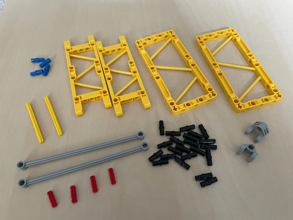 Lego Technic Modulo Espansione 42146 Technic Liebherr lr 13000, 6362752 6362751 - Immagine 2 di 4