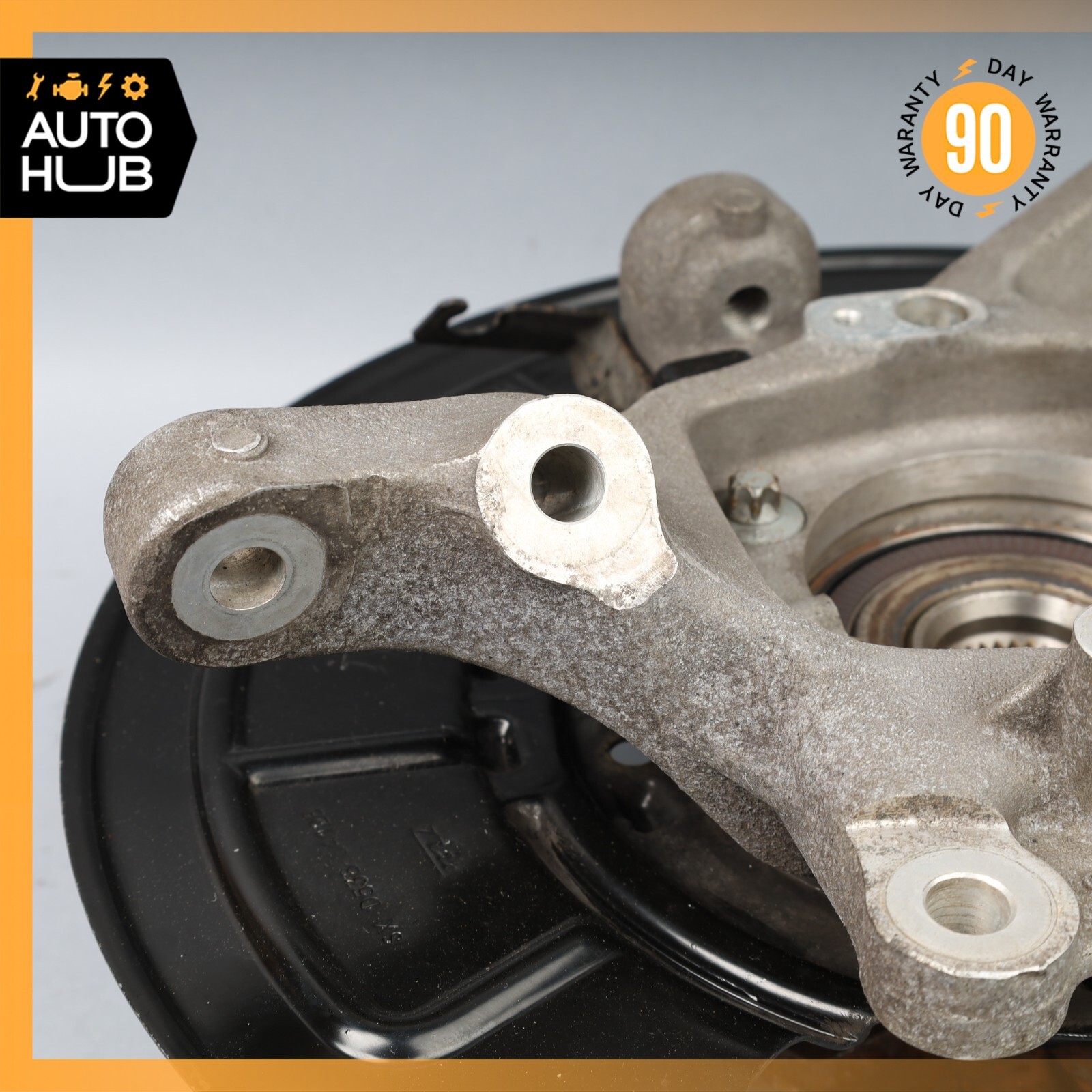 14-17 Maserati Quattroporte SQ4 M156 Rear Left Side Spindle Knuckle Hub OEM 69k