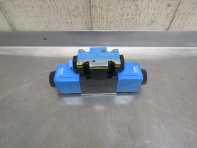 Eaton Vickers DG4V-3-2C-M-FW-B6-60 Hydraulic Control Solenoid Valve