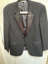 Men  s NEW Versini Tuxedo Or Dinner Jacket