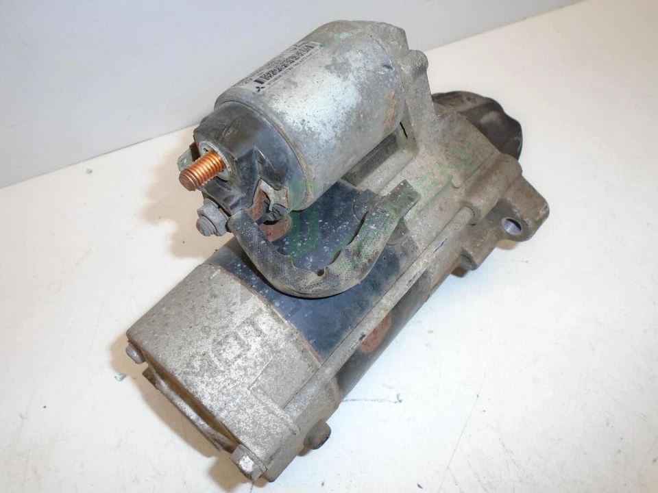 Mitsubishi L200 Pick Up 2.4 Diesel 4N15 Starter Motor 1810A332 - Image 2 of 4