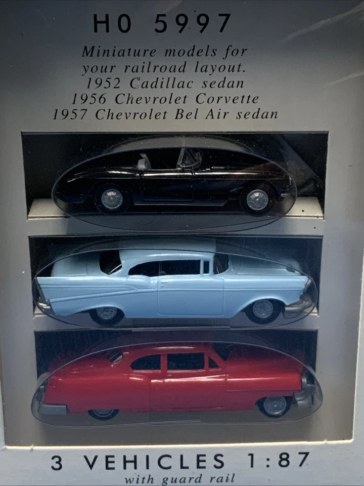 Busch Set of 3 Vehicles 52' Cadillac Sedan, ‘56 Corvette, ‘57 Chevy Bel Air 5997 - Image 4 of 4