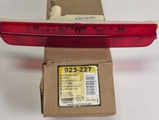   NEW Dorman 923-227 Third Brake Lamp Assembly High Mount Stop Light OEM  