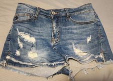 KanCan Women's Distressed Jean Shorts Size 7/27
