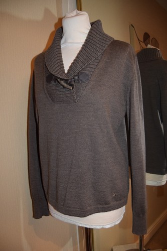 Burberry Pure Merino Wool Jumper Shawl Collar Leather Toggle 12 14 Brown VGC - Picture 4 of 14