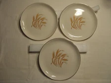 Homer Laughlin Golden Wheat 22K Gold Trim 9 1/8" Dinner Plates - Set of 3