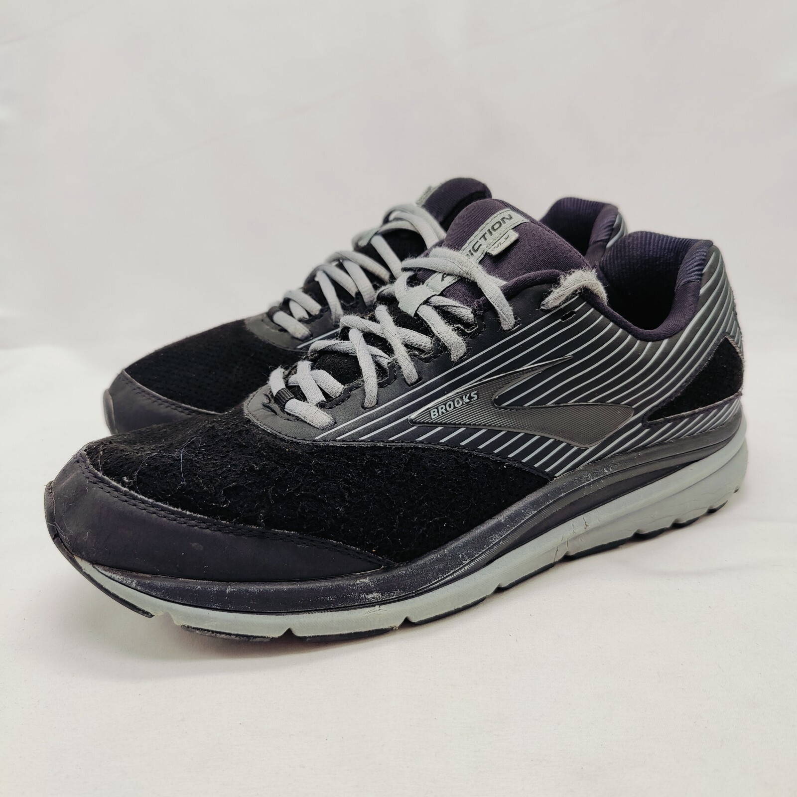 SAOLA Scarpe da passeggio Brooks Addiction WLK Walker scamosciate da uomo 11 nere grafite