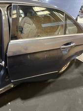 Mercedes Benz W212 Limousine Tür hinten links Mercedes Benz W212 Limousine Tür hinten links