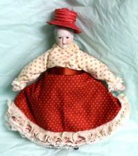 VINTAGE 6" DOLL ORIGINAL SOFT BODY CERAMIC HEAD, HANDS, FEET W/HAT SLIP