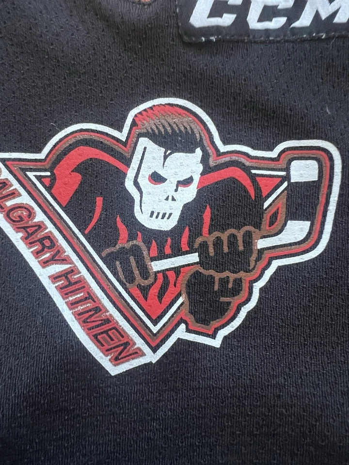 Camiseta de hockey Calgary Hitman talla 2T-4T Liga Canadiense de hockey Foto 3 de 4