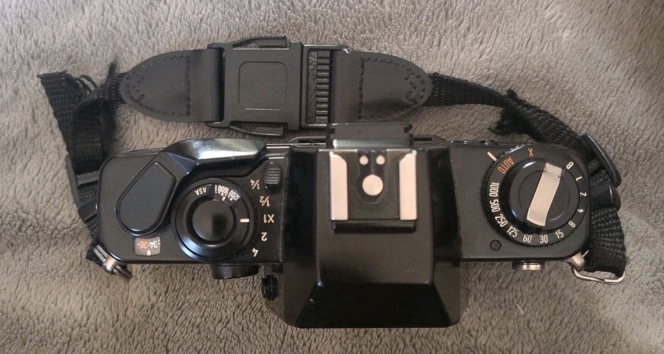 CONTAX SLRカメラ ブラック Contax RX 35mm SLR Film Camera Black Body From JAPAN #1905