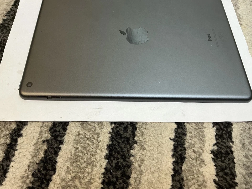 Apple iPad 9th 8th 32GB/64GB WIFI Unlocked very Good Condition Christmas offer - Image 4 of 4